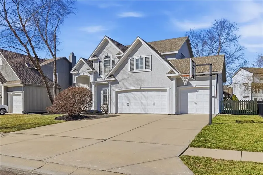 7510 W 145th Terrace, Overland Park, KS 66223 - #3