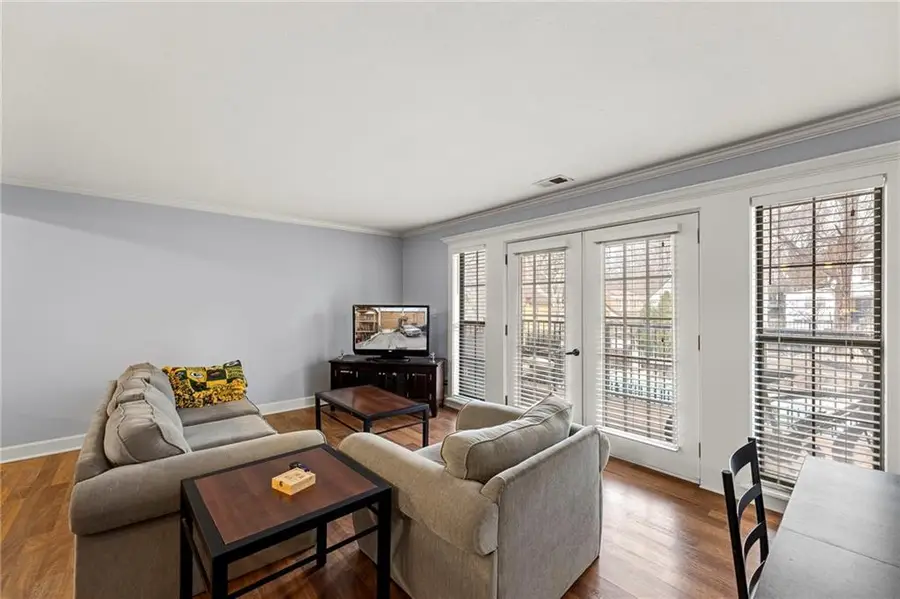 4727 Jarboe Street #93, Kansas City, MO 64112 - #2