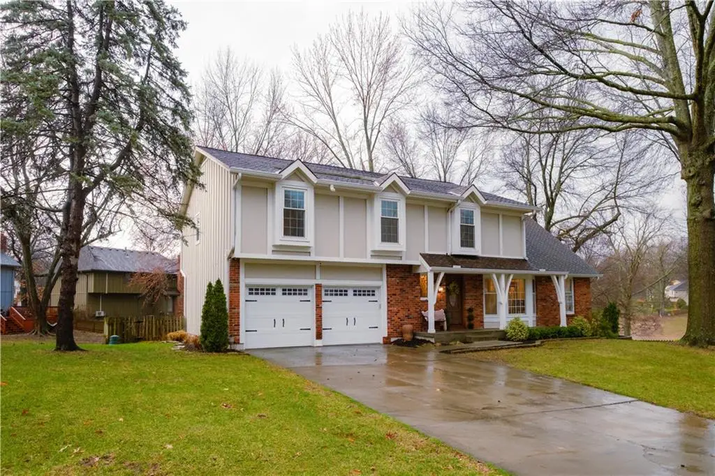 183 NE Chinquapin Court, Lees Summit, MO 64064 - #1