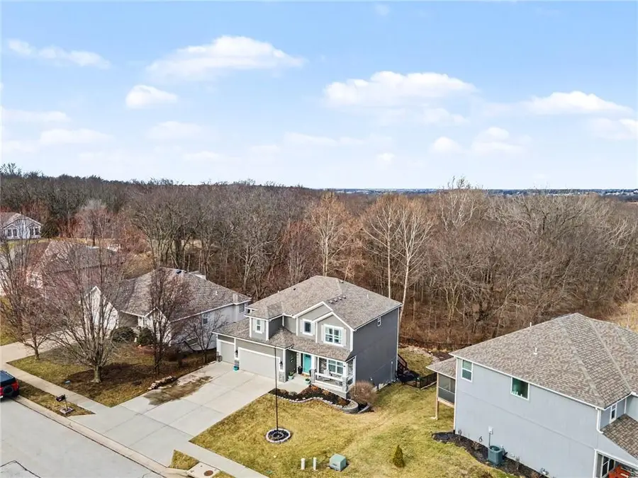 2406 NE 158th Street, Smithville, MO 64089 - #3