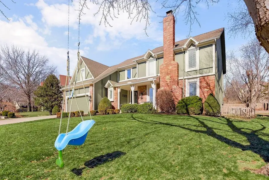 6412 W 125th Street, Leawood, KS 66209 - #2