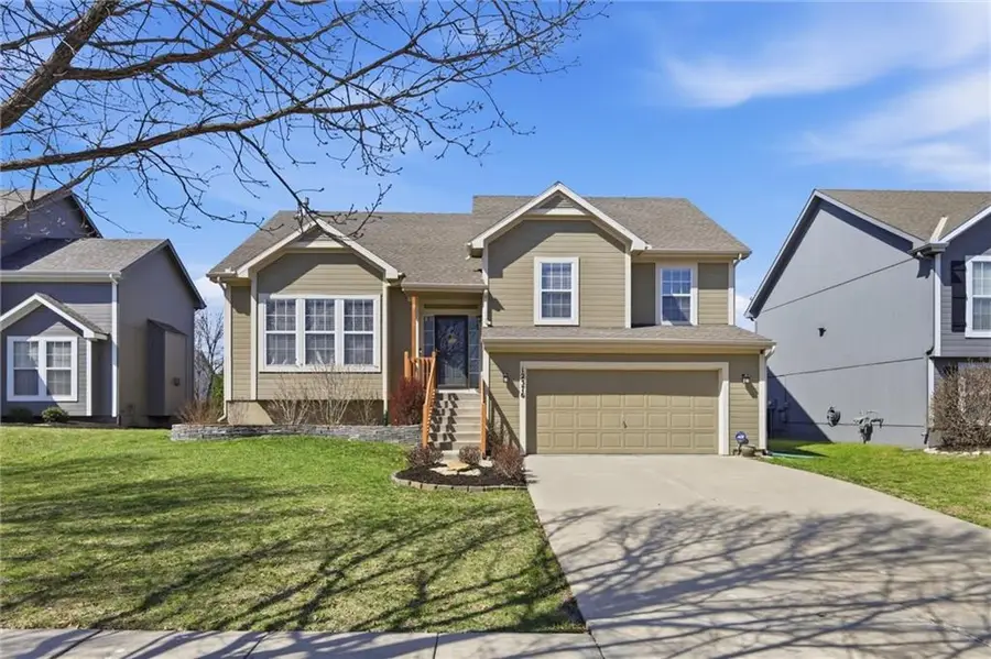 12376 S Quail Ridge Drive, Olathe, KS 66061 - #2