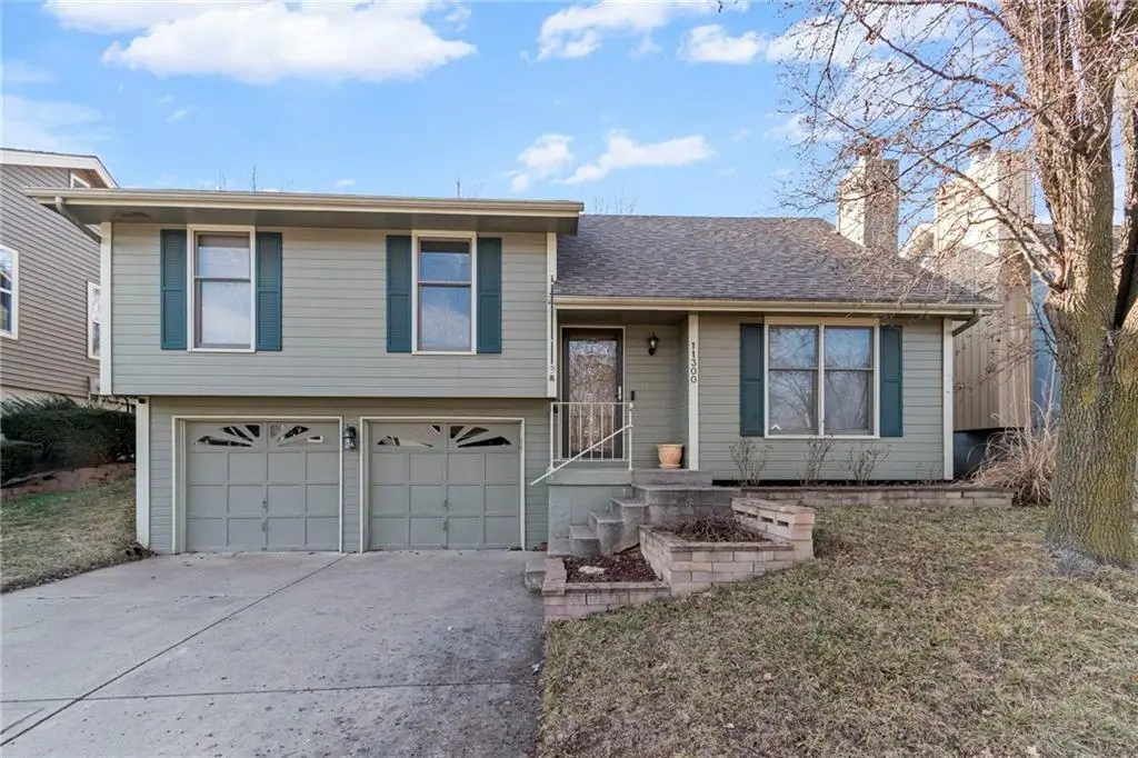 11300 N Donnelly Avenue, Kansas City, MO 64157 - #1