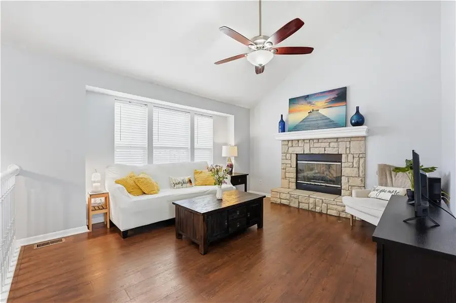 953 E Cottage Creek Drive, Gardner, KS 66030 - #3