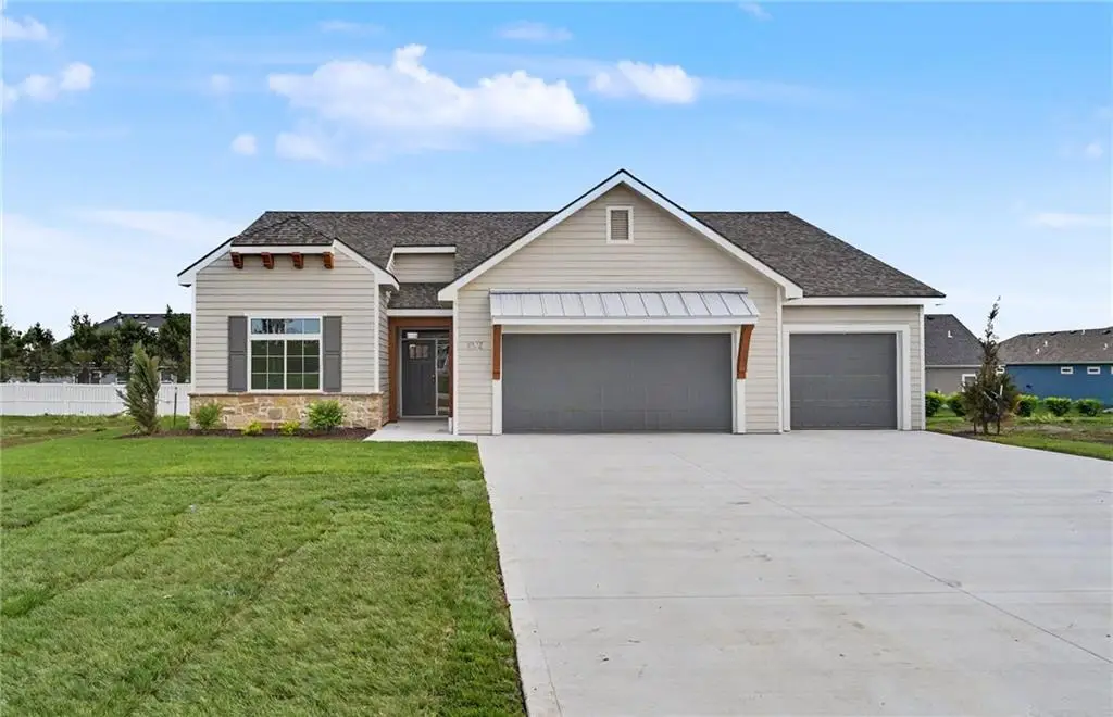 1013 Bluestem Circle, Baldwin City, KS 66006 - #1