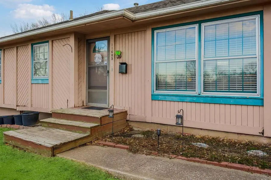 11605 E 78th Street, Raytown, MO 64138 - #2