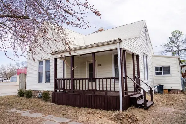 112 S 25th Street, Parsons, KS 67357