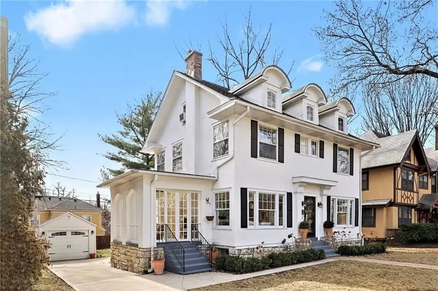 437 W 59th Terrace, Kansas City, MO 64113 - #3