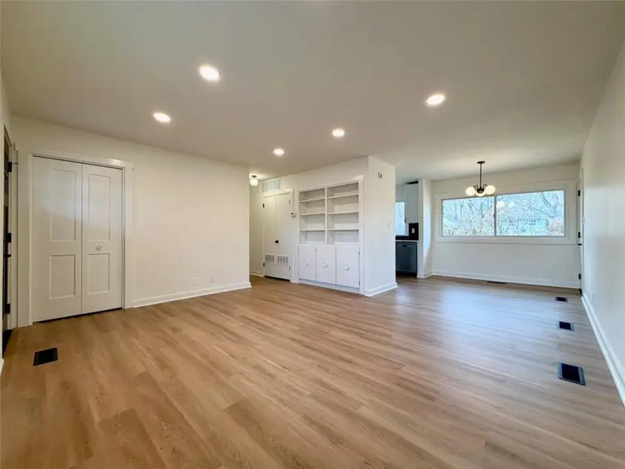 1625 Delaware Street, Lawrence, KS 66044 - #2