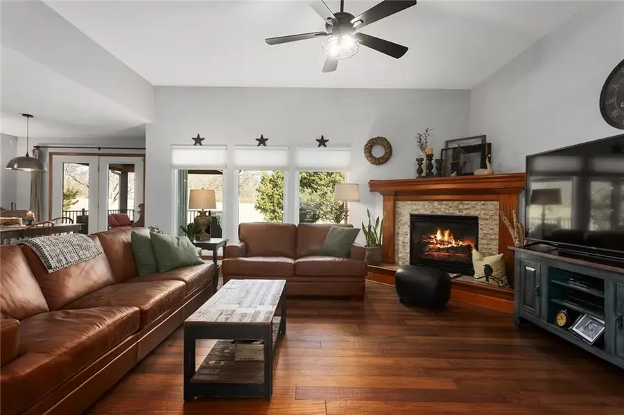 15804 E 27th Street S, Independence, MO 64055 - #3