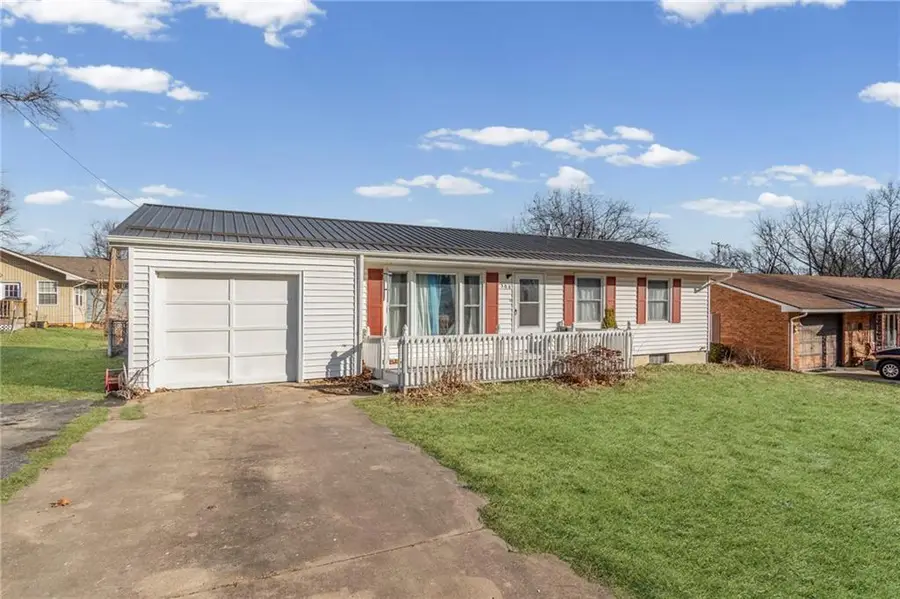 308 W 9th Street, Carrollton, MO 64633 - #3