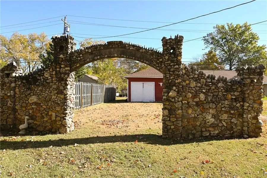 909 S Main Street, El Dorado Springs, MO 64744 - #3