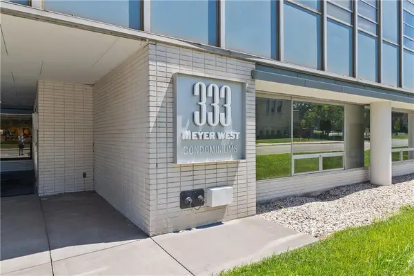 333 W Meyer Boulevard #1215, Kansas City, MO 64113