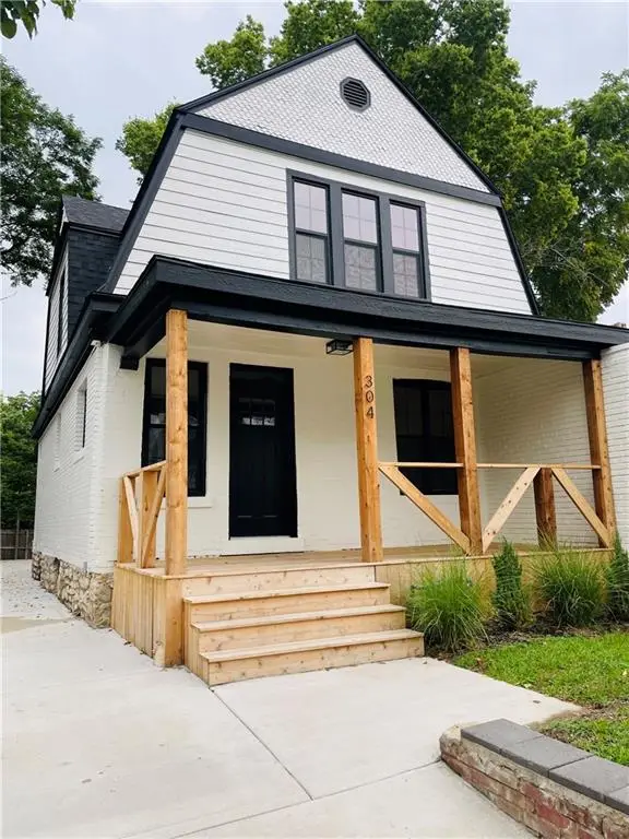 304 E 43rd Street, Kansas City, MO 64111