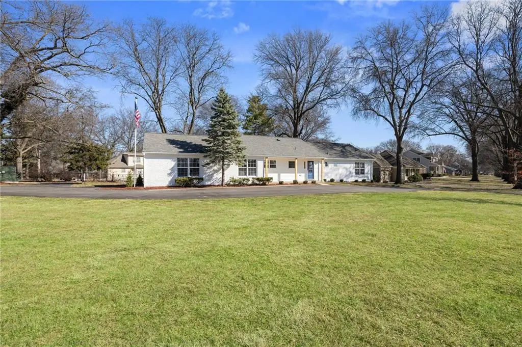 3520 W 93rd Street, Leawood, KS 66206 - #1