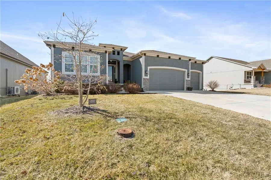 3000 SW Arboridge Drive, Lees Summit, MO 64082 - #2