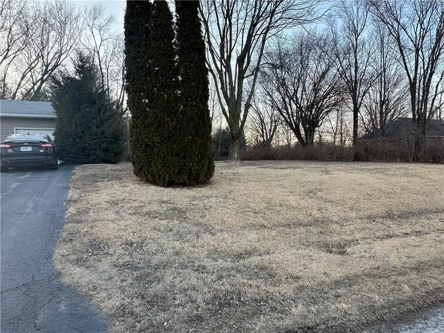 1100 Washington Street, Waverly, MO 64096 - #2