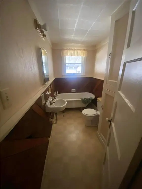 300 W Pine Street, El Dorado Springs, MO 64774 - #2