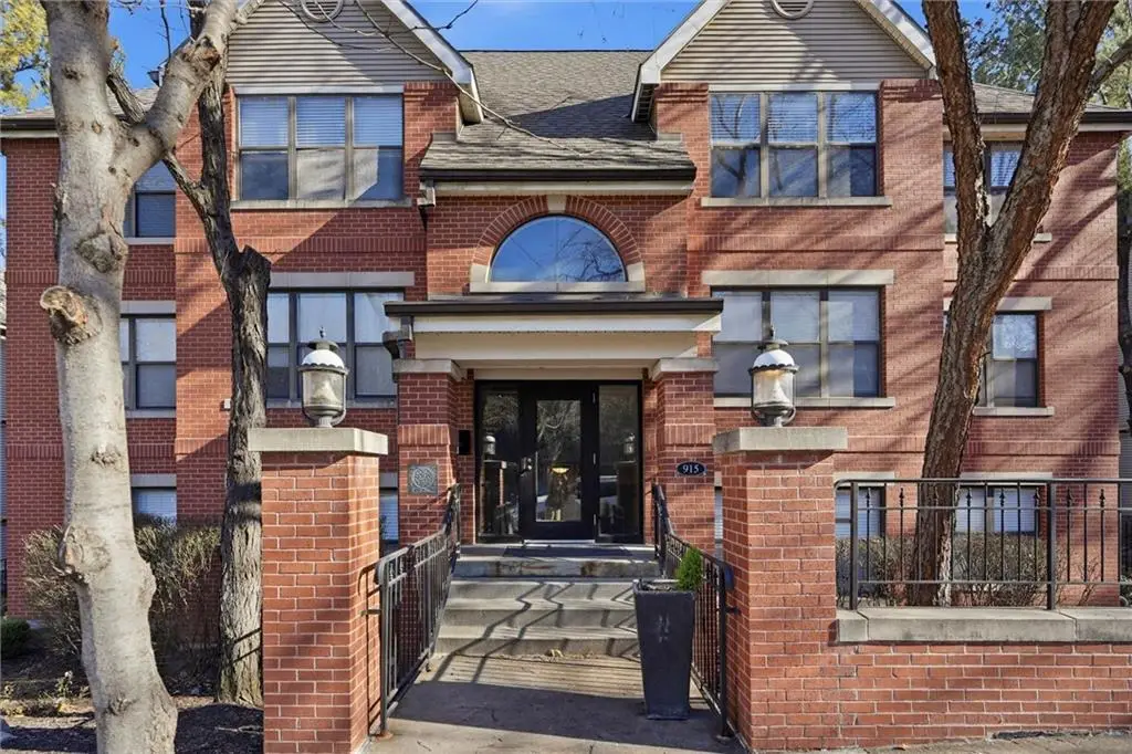 915 Washington Street #204, Kansas City, MO 64105 - #1