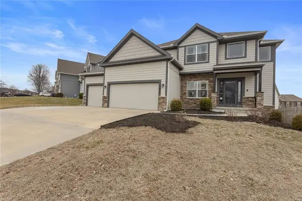 10809 N Randolph Avenue, Kansas City, MO 64157