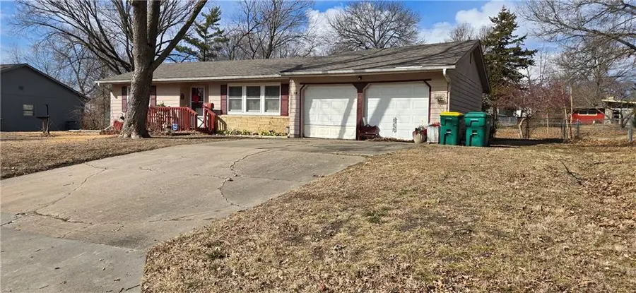 18 Brookside Drive, Paola, KS 66071 - #2