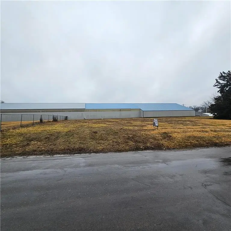 N 24th Street, Lexington, MO 64067 - #1