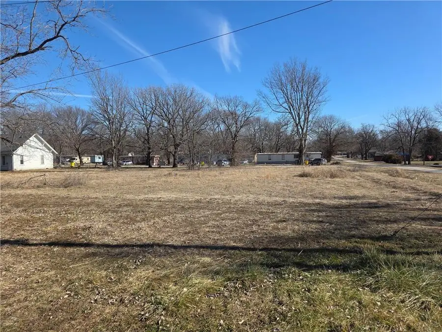131 S 8th Street, Quenemo, KS 66528 - #3