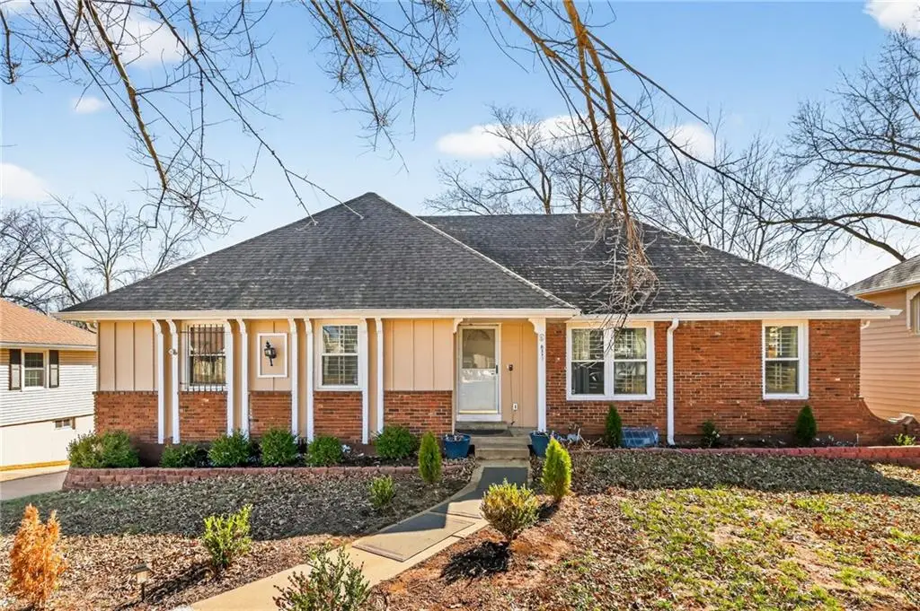 8117 E 96th Street, Kansas City, MO 64134 - #1