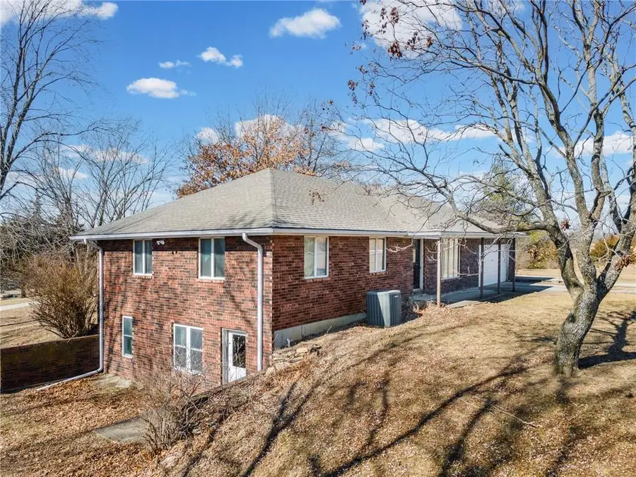 3919 State Route T Highway, Polo, MO 64671 - #3