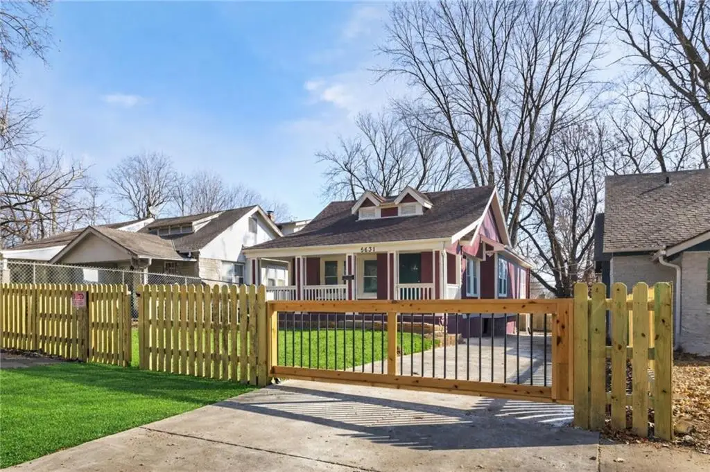 5631 Euclid Avenue, Kansas City, MO 64130 - #1