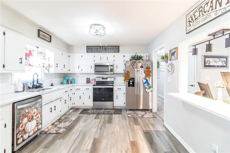 2003 E Alfresco Street, Clinton, MO 64735 - #2