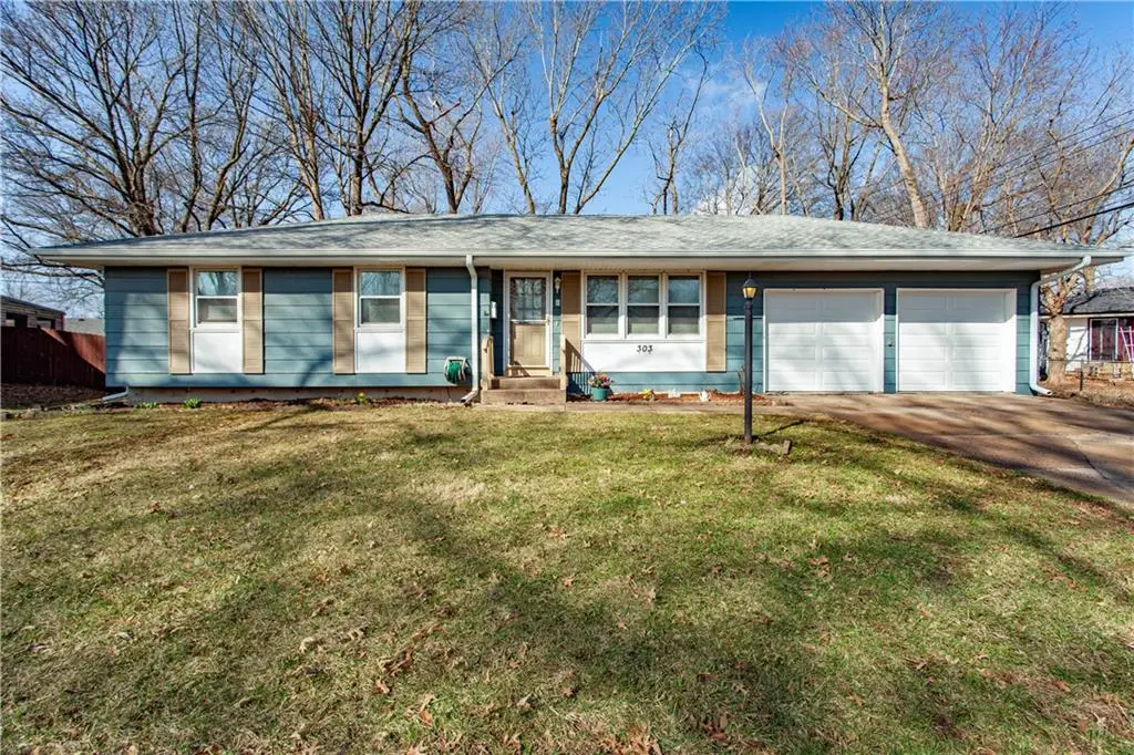 303 SW 5th Street, Blue Springs, MO 64014 - #1