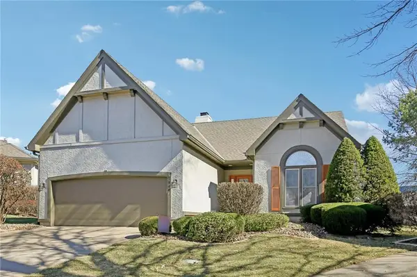 7844 W 118th Terrace, Overland Park, KS 66210