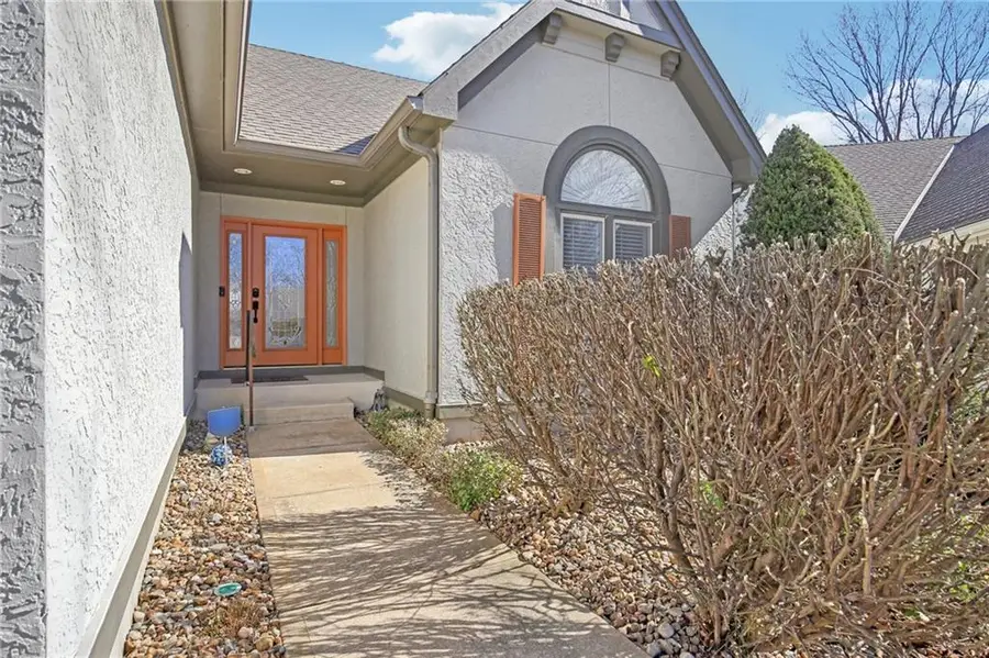 7844 W 118th Terrace, Overland Park, KS 66210 - #2