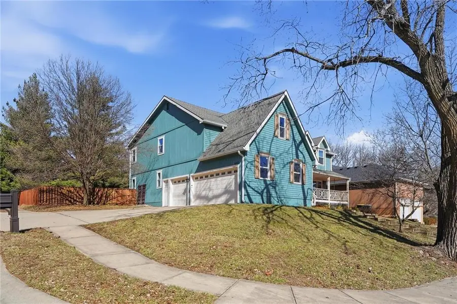 6323 N Robinhood Lane, Kansas City, MO 64151 - #3