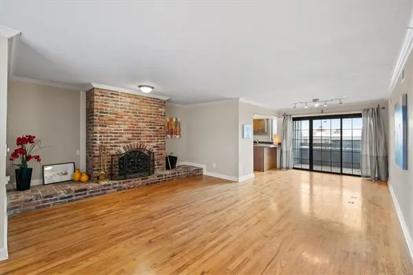 4056 Warwick Boulevard #12, Kansas City, MO 64111