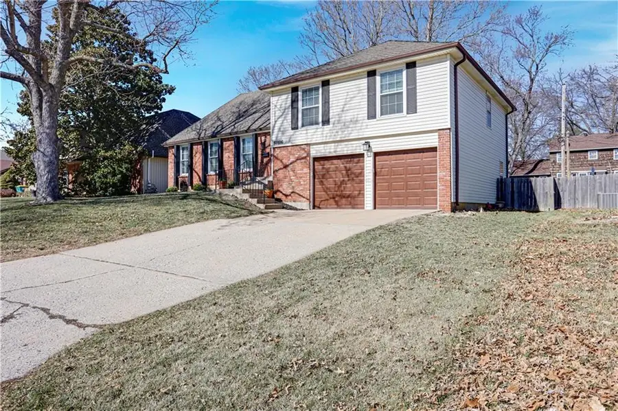 10106 W 98th Street, Overland Park, KS 66212 - #2