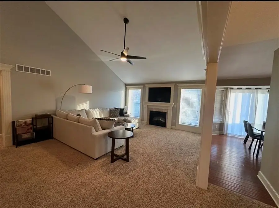 4704 Donnelly Drive, Saint Joseph, MO 64506 - #3