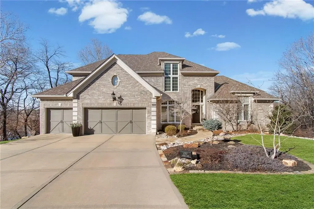 5757 NW Hickory Court, Parkville, MO 64152 - #1