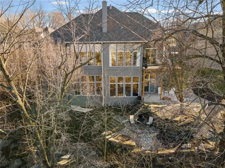 5757 NW Hickory Court, Parkville, MO 64152 - #3