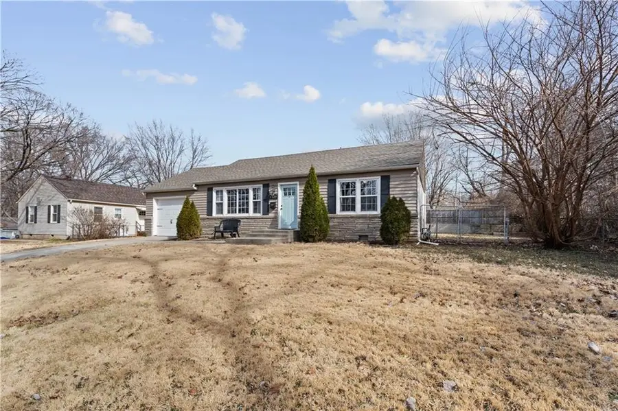 6439 Melrose Lane, Shawnee, KS 66203 - #2