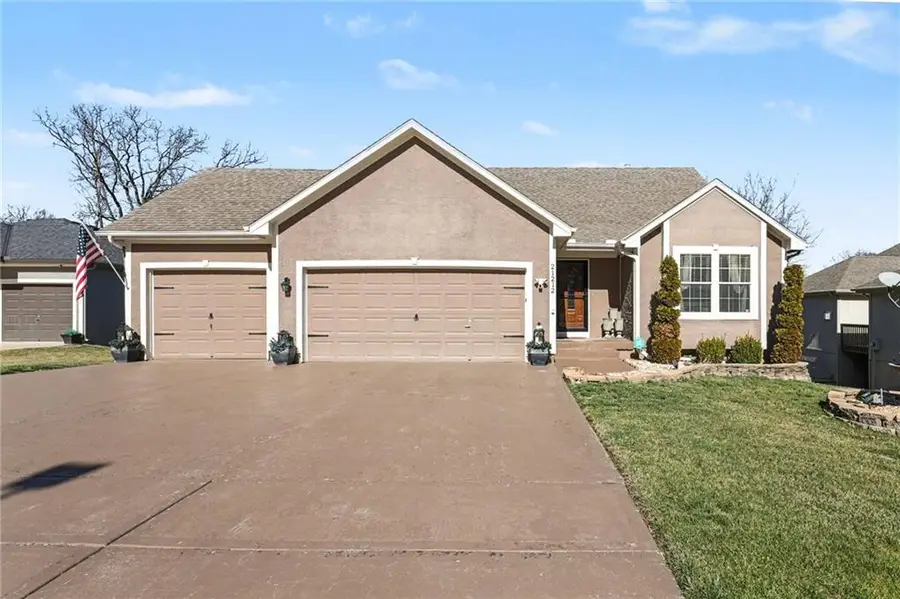 21212 E 52nd Street Court S, Blue Springs, MO 64015 - #2