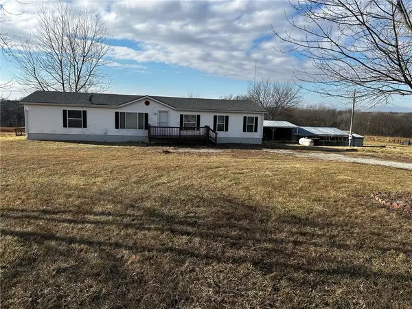 7135 NW Kidder Road, Kidder, MO 64649