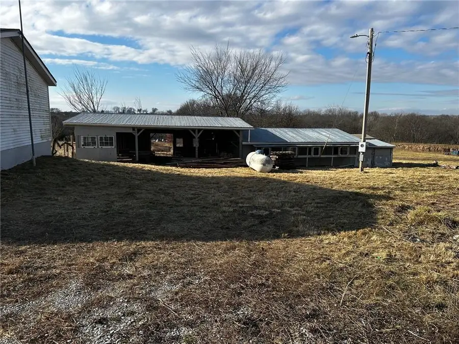 7135 NW Kidder Road, Kidder, MO 64649 - #2