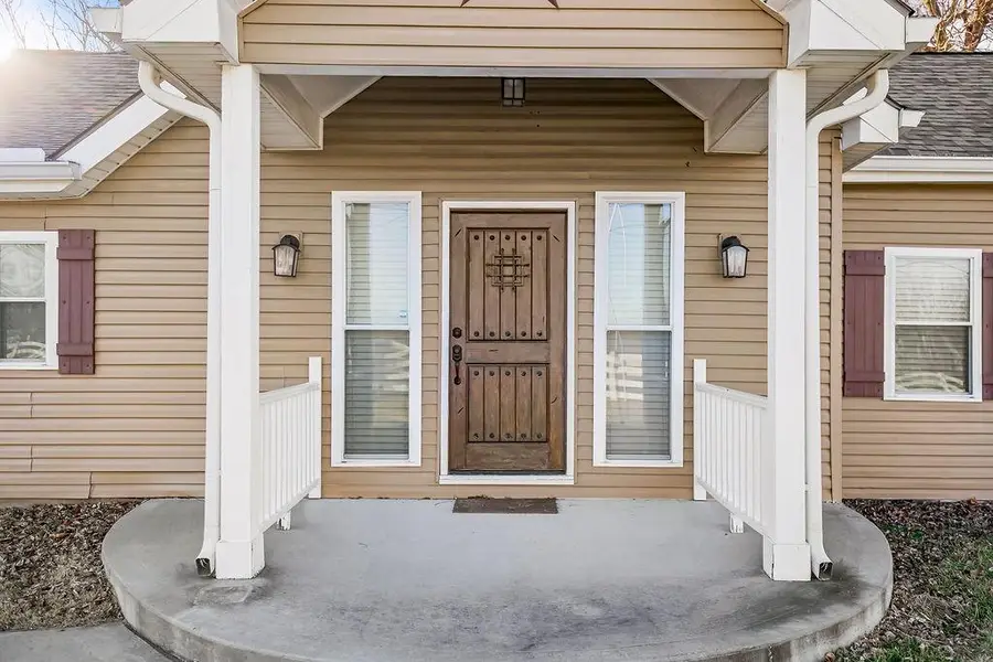 1024 S Madison Street, Raymore, MO 64083 - #2