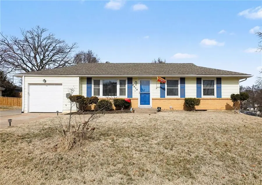 5012 NE 42nd Street, Kansas City, MO 64117 - #2