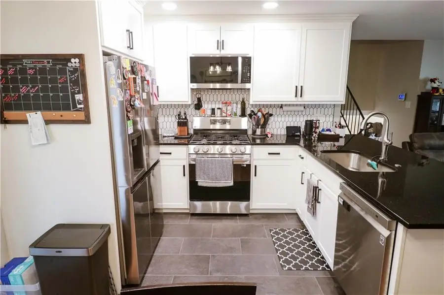 11819 Beacon Avenue, Kansas City, MO 64134 - #3