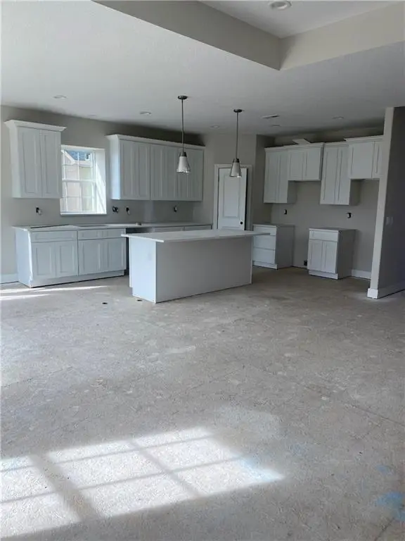 12511 Parkview Avenue, Kansas City, KS 66109 - #2