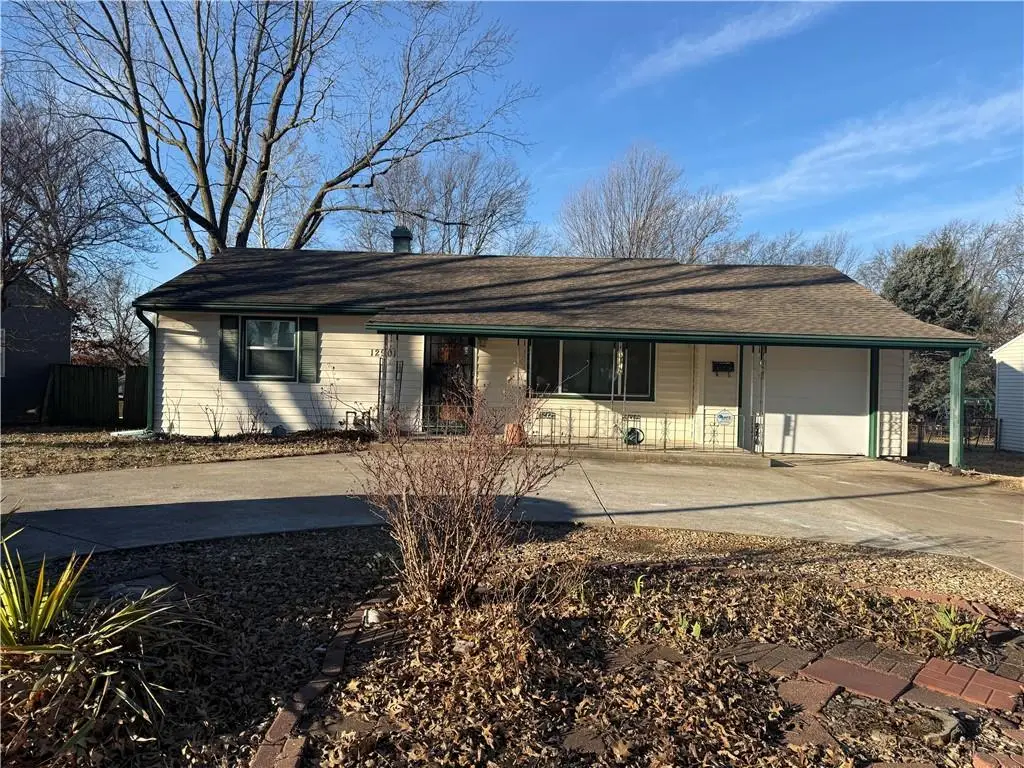 12901 E Mccoy Street, Independence, MO 64055 - #1