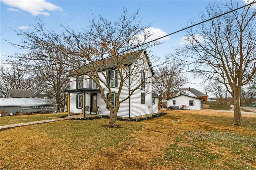 207 2nd Street, Camden Point, MO 64018 - #2